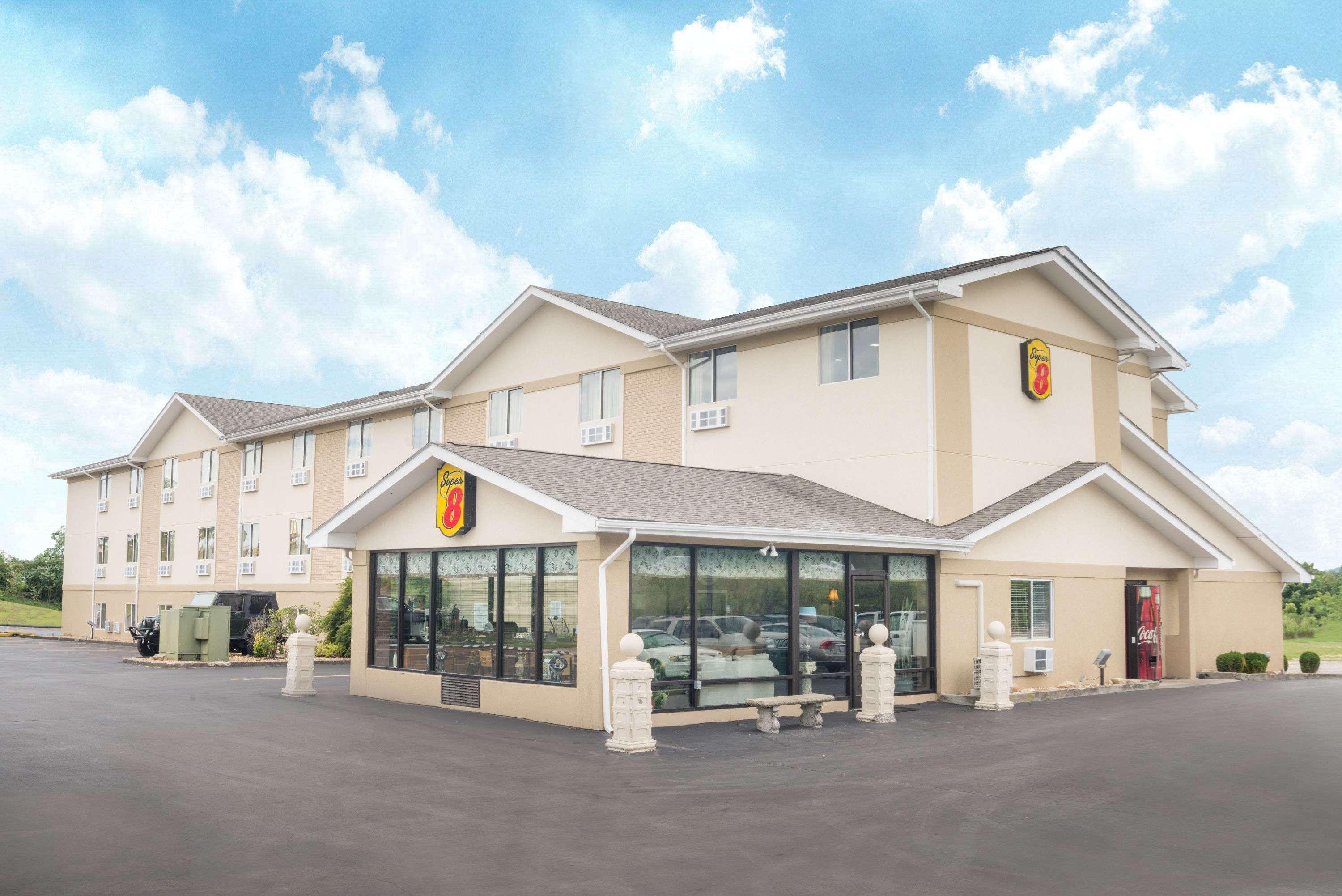 Super 8 By Wyndham Corbin Ky Motel Buitenkant foto
